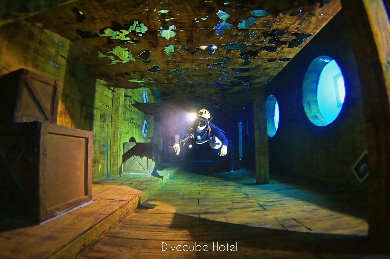Divecube Hotel Taichung Exteriör bild